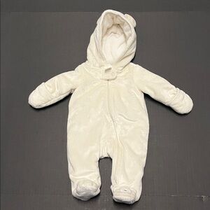 Carters Cream Bear Snow Suit Size Newborn